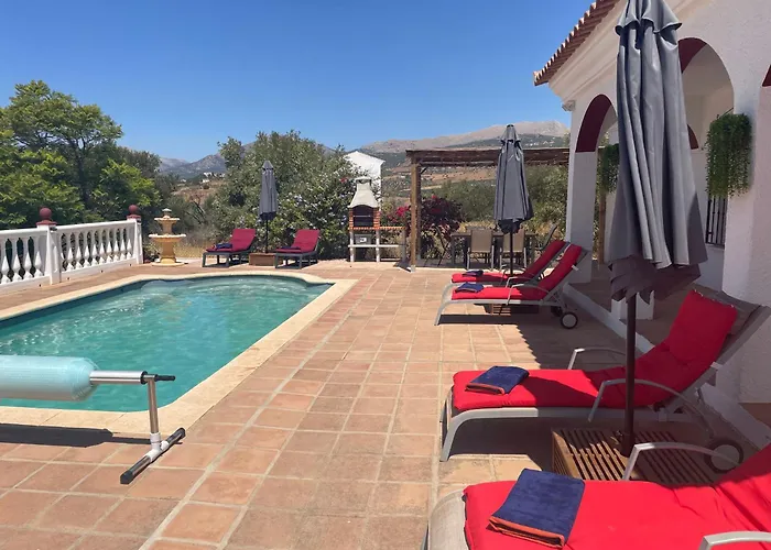 Villa In Alcaucin