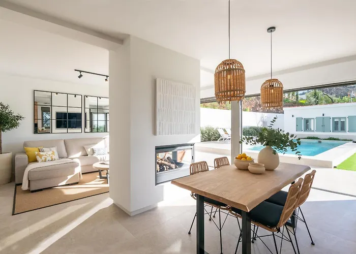 Luxury Rural Villa Pool By Ele Apartments